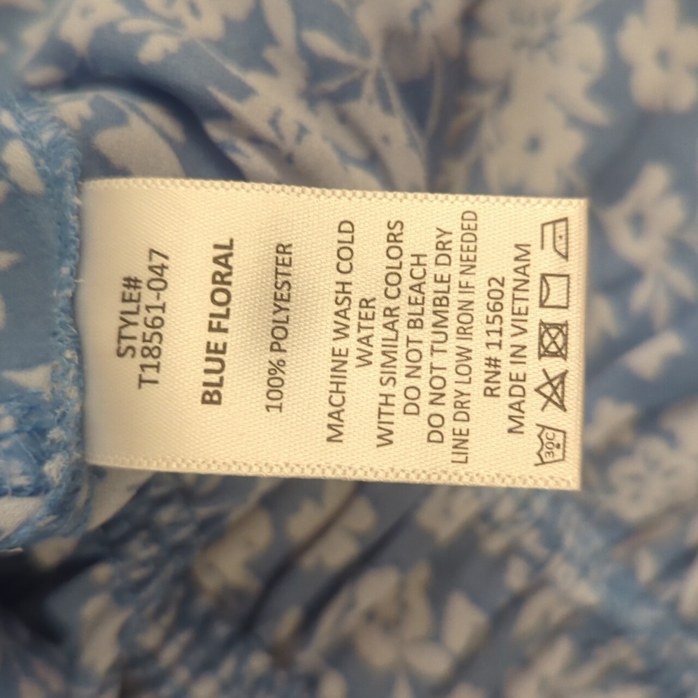 Lush Blue Floral Top W Balloon Sleeves Buttons Sweetheart Neckline & Peplum Hem - Picture 4 of 7